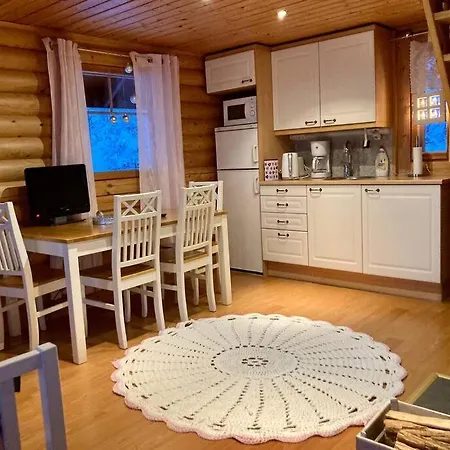 Maaria, Laatulomat ヴィラ Juva