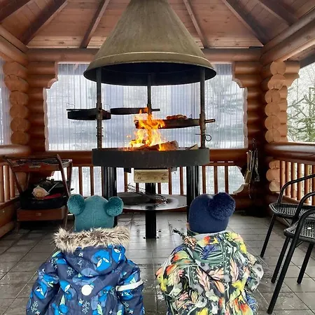 Maaria, Laatulomat Juva