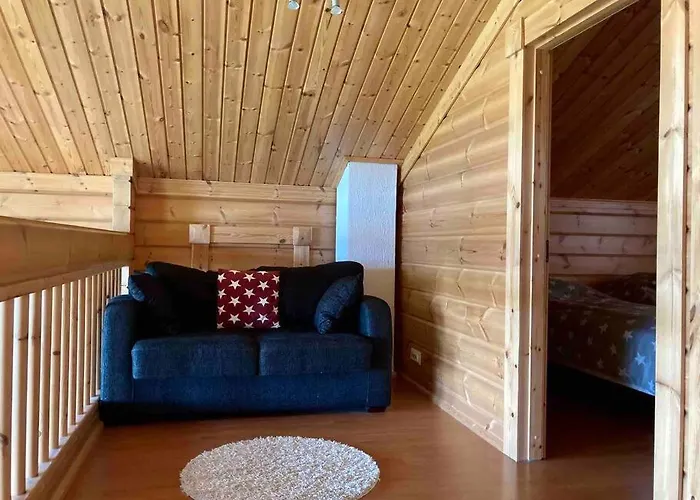 Maaria, Laatulomat 别墅 *